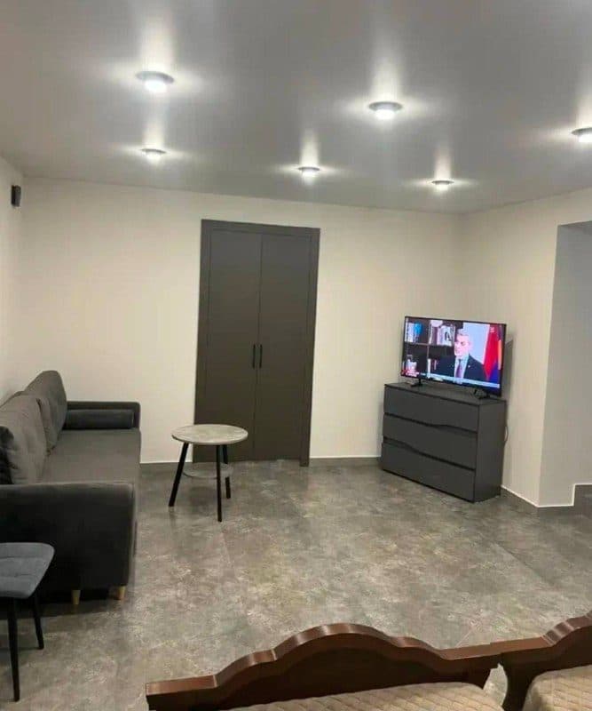 Studio on Karapeta Ulneci Street