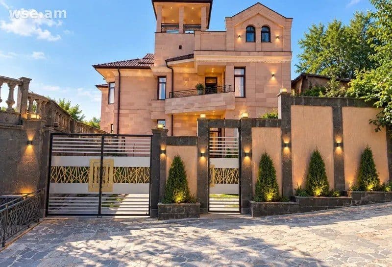 5-bedroom villa in Arabkir