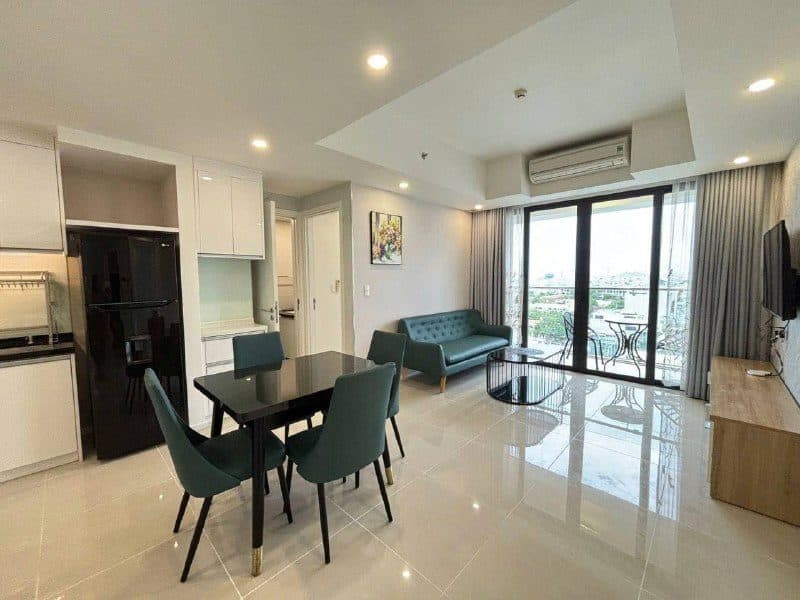 2-bedroom apartment near Dragon Bridge