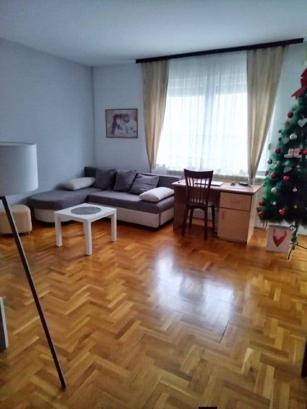 Apartment on Boulevard of Europe