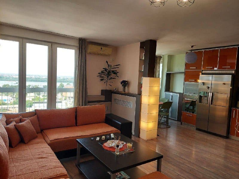 3-bedroom on Bulevar Despota Stefana