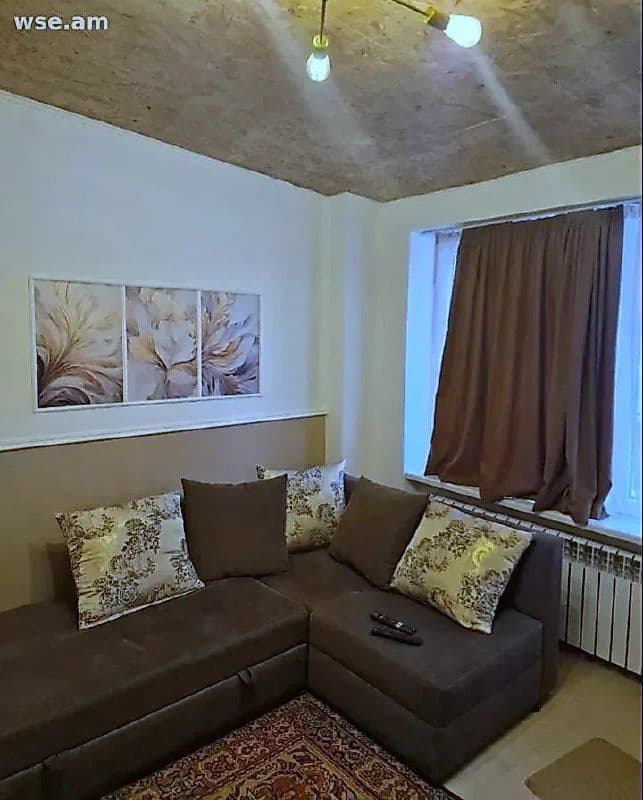 1-bedroom house in Erebuni