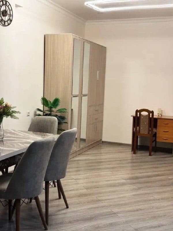 1-bedroom on Saryan Street