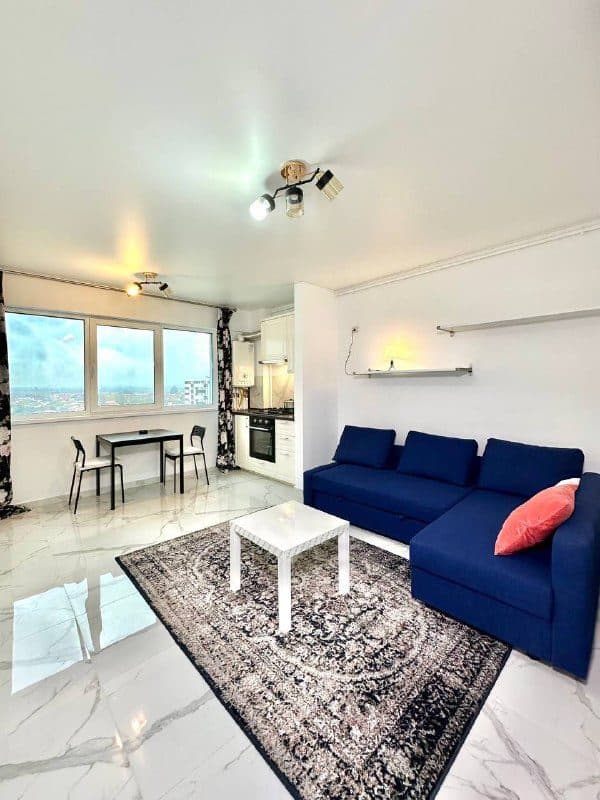 Studio in Militari Residence