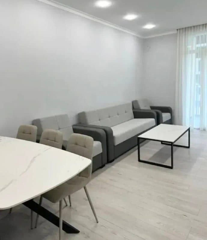 2-bedroom apartment on Shiraz Street