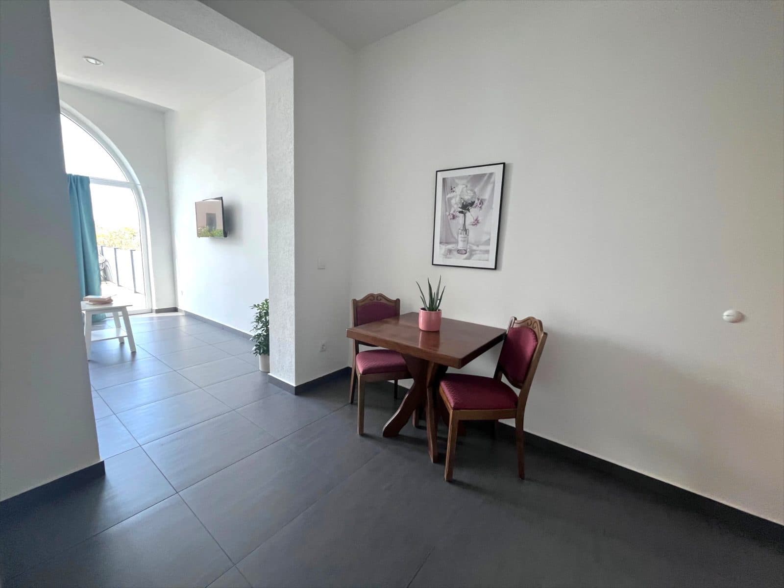 Comfortable 1-bedroom flat with jacuzzi and panoramic sea view for 1-2 persons in Tucepi, Makarska Riviera